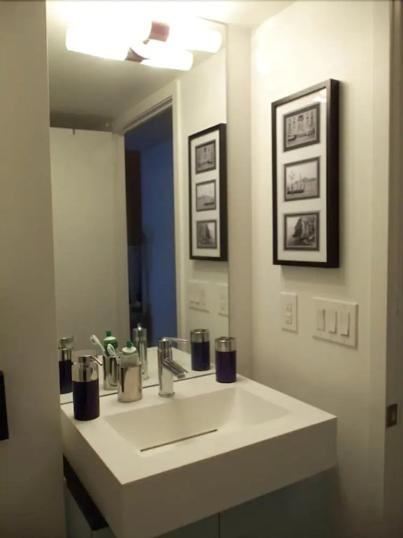 Boutique Harbourfront Condos