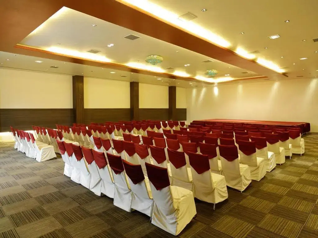 OYO 2166 Hotel KMahaveer