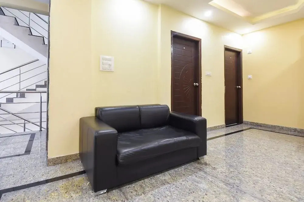 OYO 62496 Srigandha Party Hall