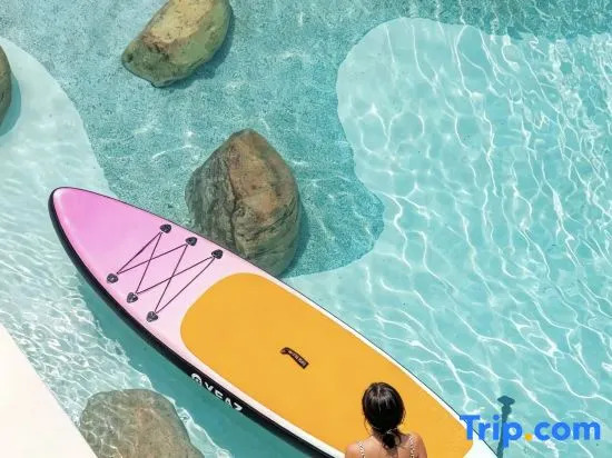 Yishe Savanna Beach Pool Resort | Wabi-sabi Beautiful Stay (OMG Heartbeat Paradise Branch)