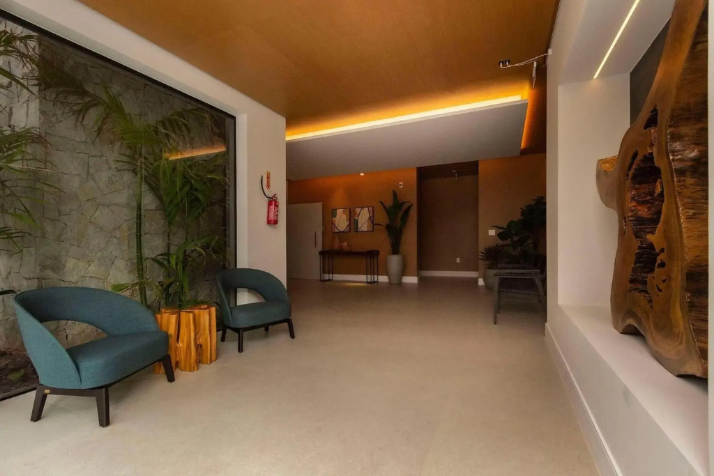 ADRA 101 - Apartamento a poucos metros da Praia de Bombinhas - Piscina Rooftop - Academia