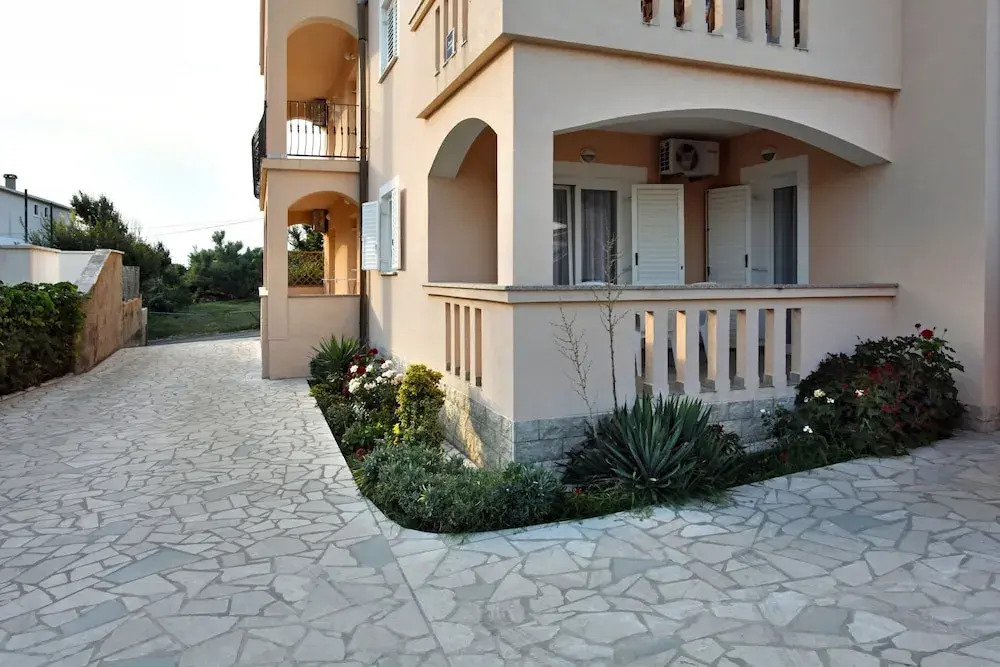 Apartments Jelkica