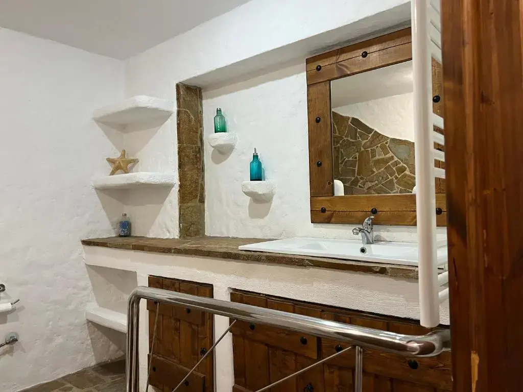 Apartment in Salamina with Garden & Sea view