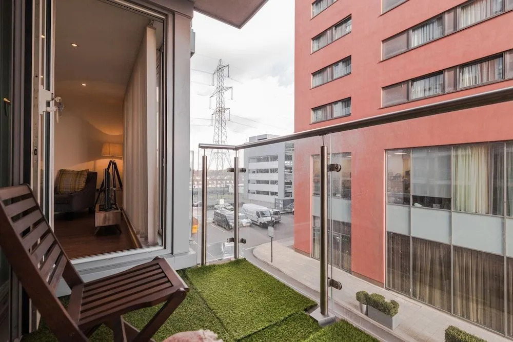 Austin David Apartments - Stylish