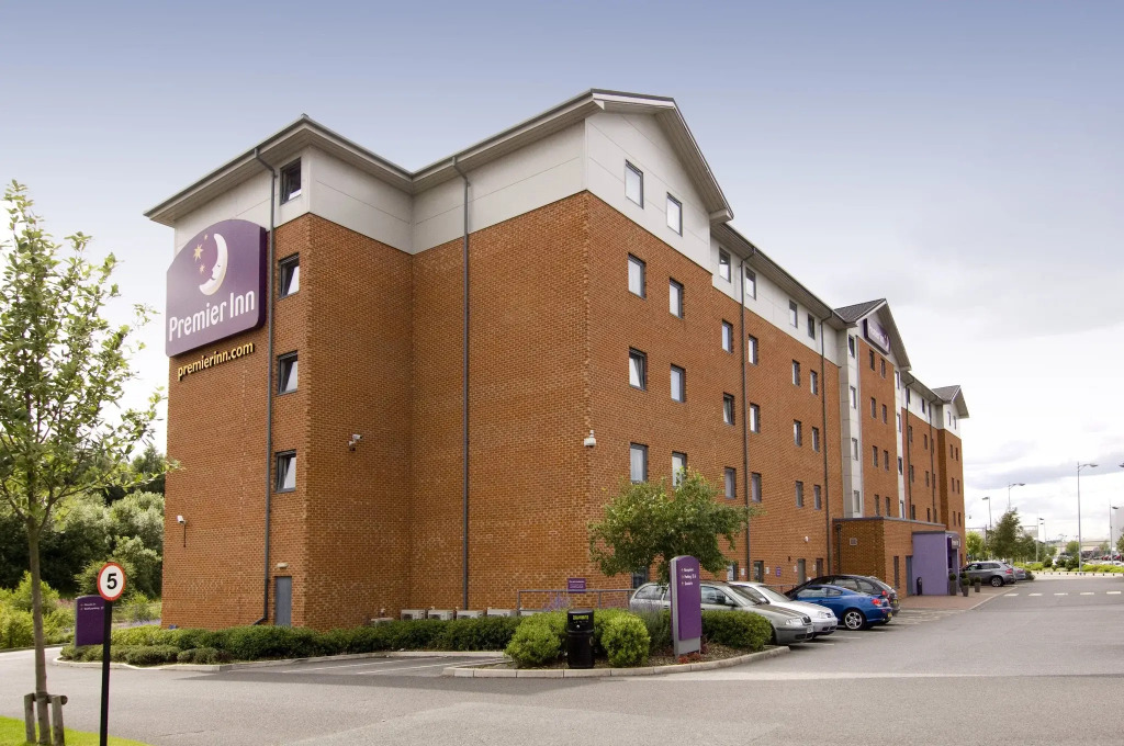 Premier Inn Castleford (Xscape, M62, Jct 32)