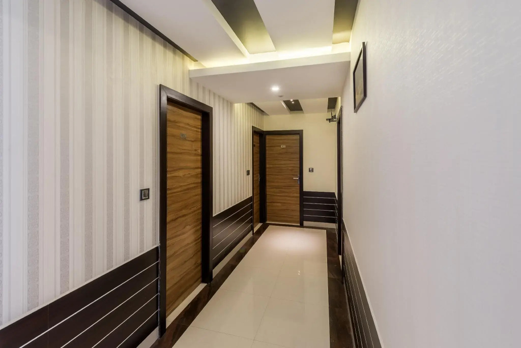 Treebo Raj Premier, Indiranagar