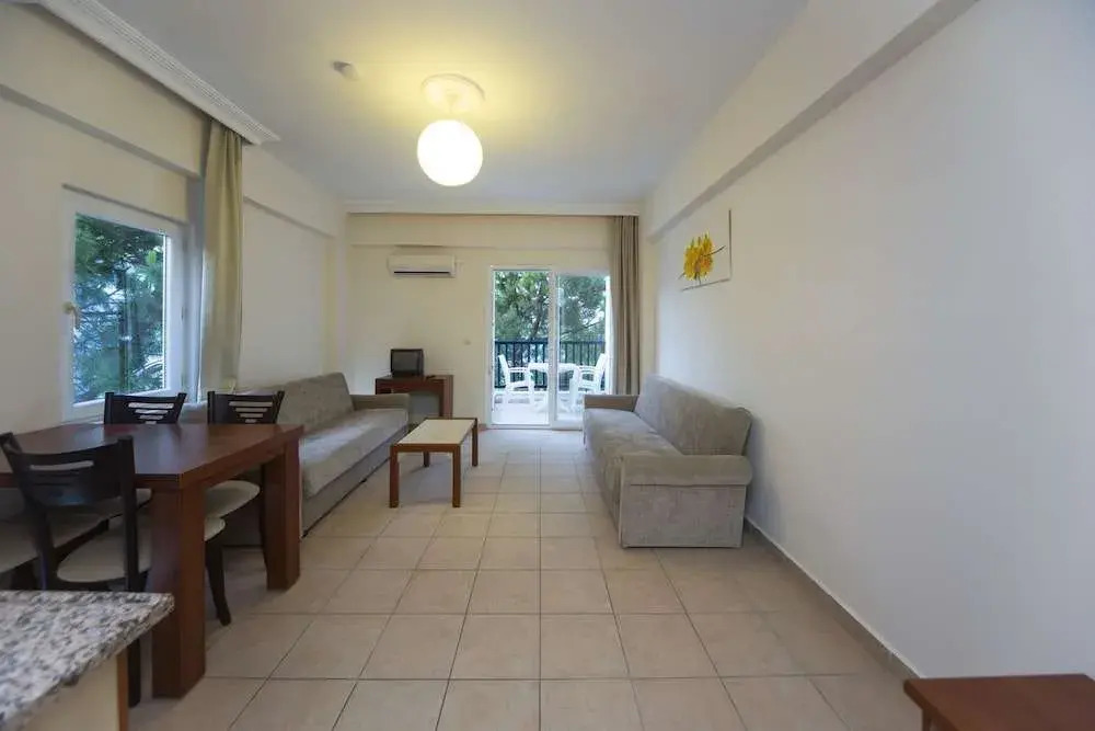 Ces Club Hotel