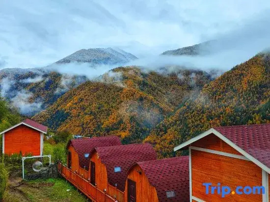 Mountain Tour Homestay（Four Sisters Mountains）