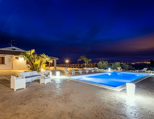 Villa Mare E Monti