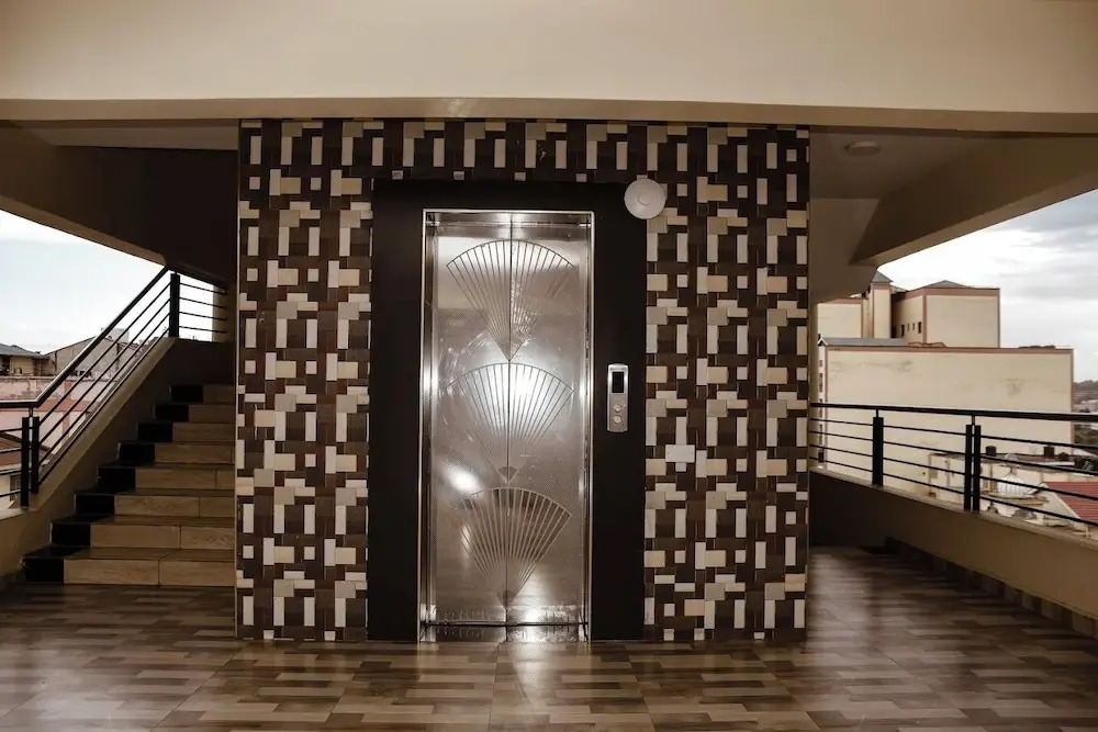 Golden Palace Hotel