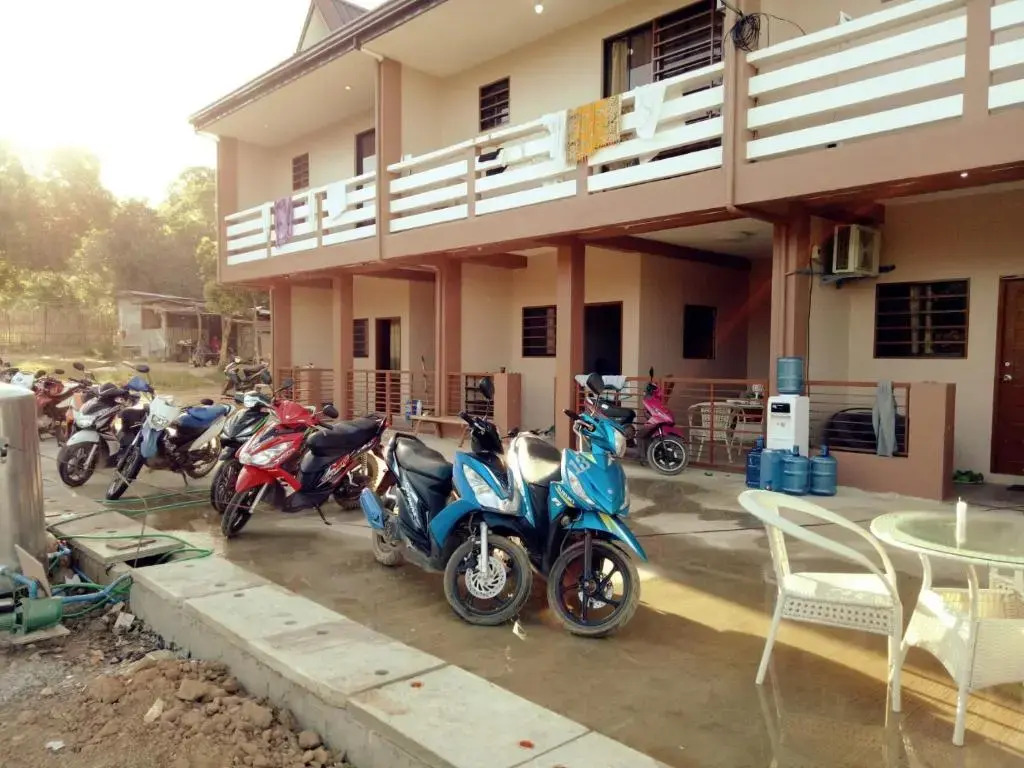 AV7 Guest House