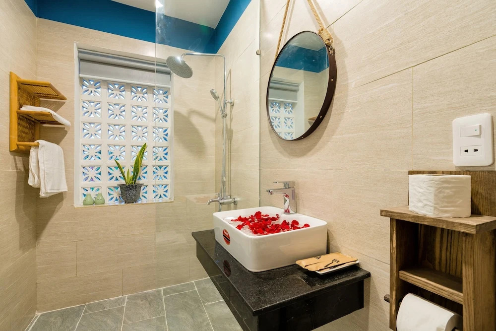 5 Coconut Homestay