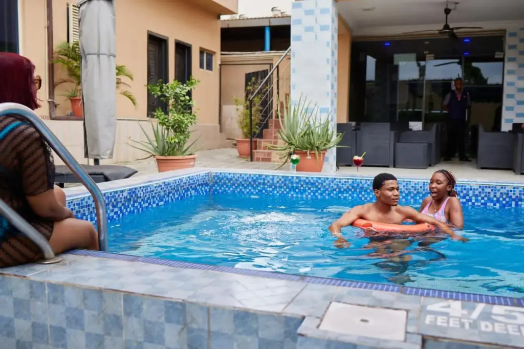Coronia Hotel