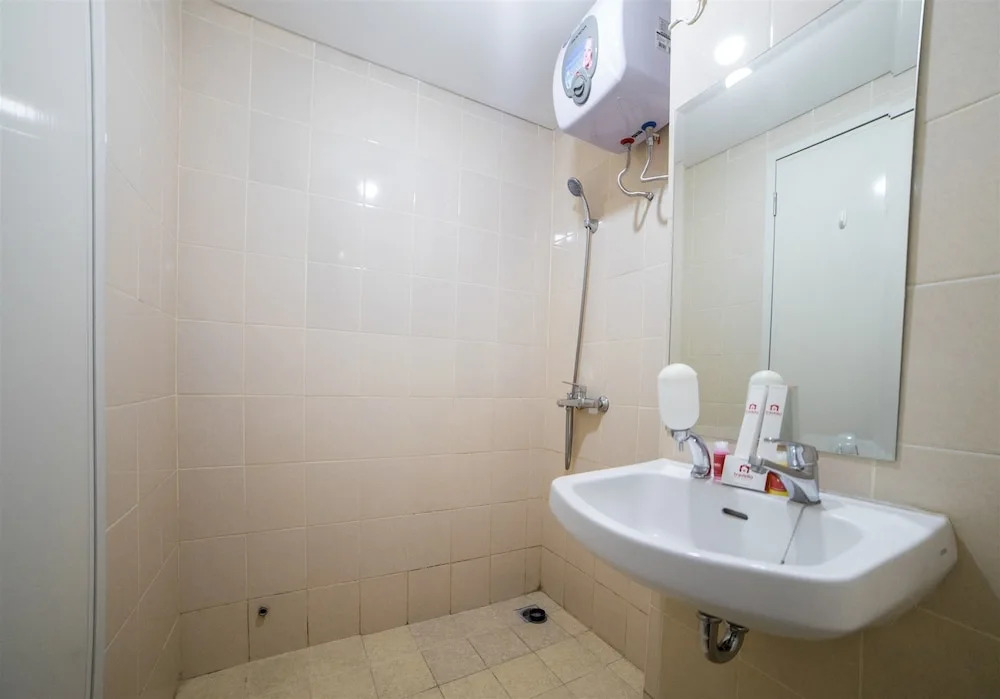 Serene & Cozy Apartment at Parahyangan Residences