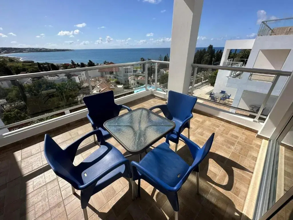 Villa Aqua Sunrise 1km From Beach With Sea Views