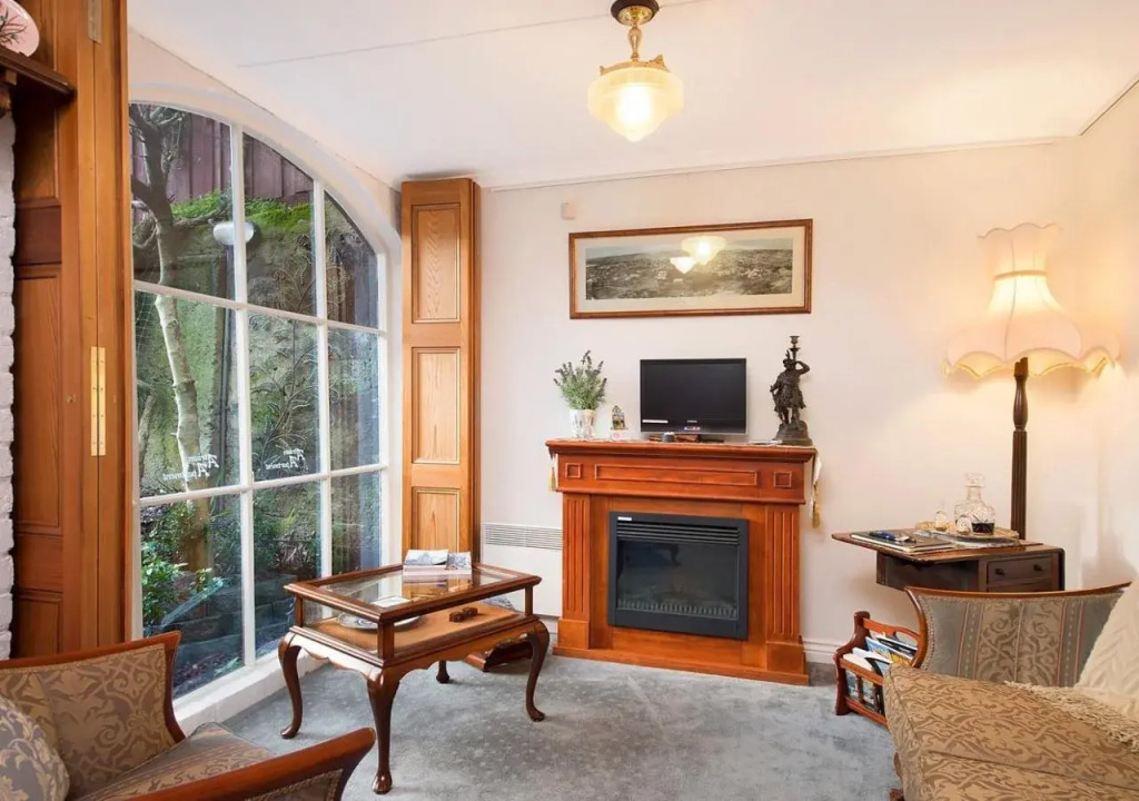Atrium Apartment Bed & Breakfast