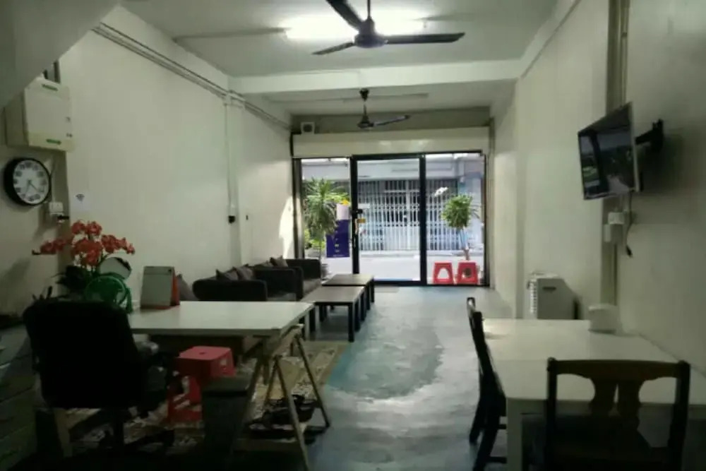 First Inn On Nut - Hostel