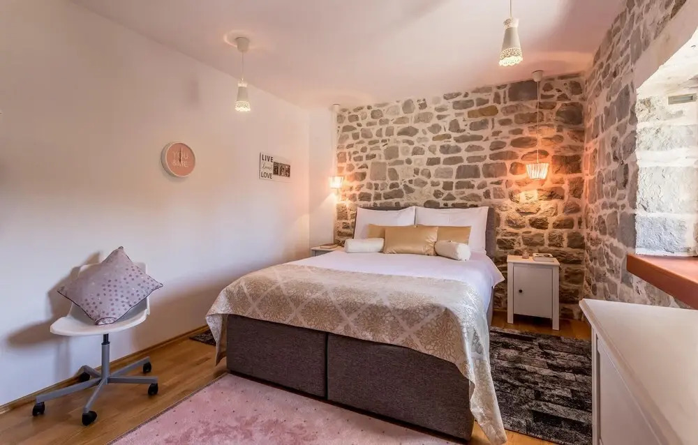 Awesome Home in Solin With 3 Bedrooms, Wifi and Outdoor Swimming Pool
