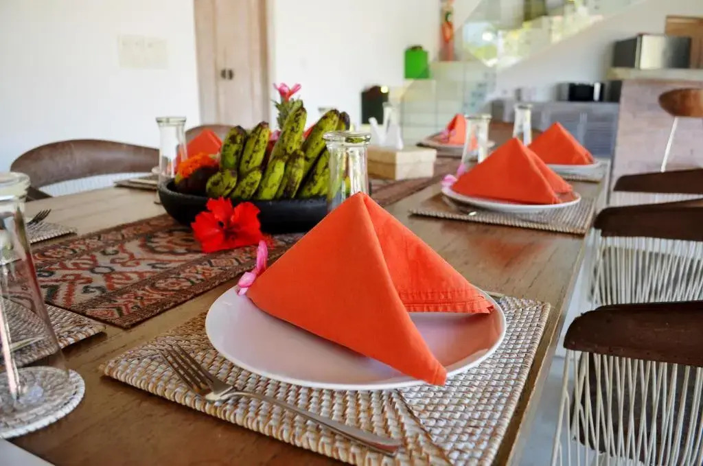 "stunning 4 Bedrooms Private Pool Villa in Canggu"