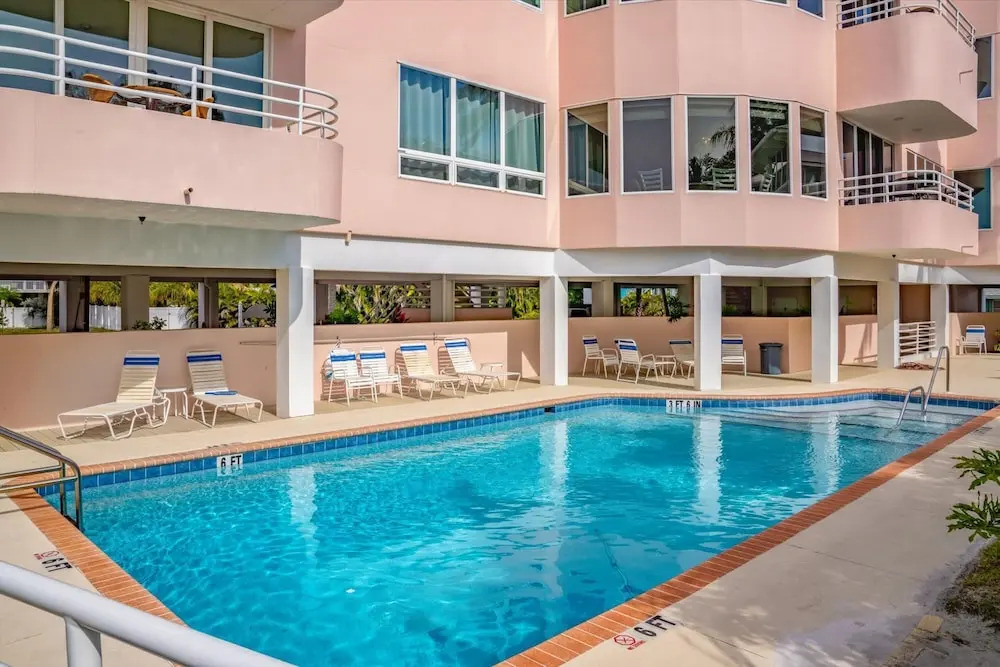 180 Degree Ocean Views Direct Access to Holmes Beach