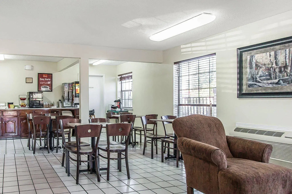Econo Lodge Brownsville