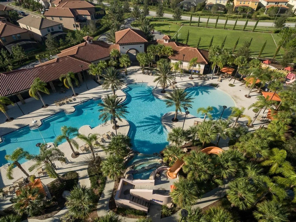 7495 OL - Solterra Resort