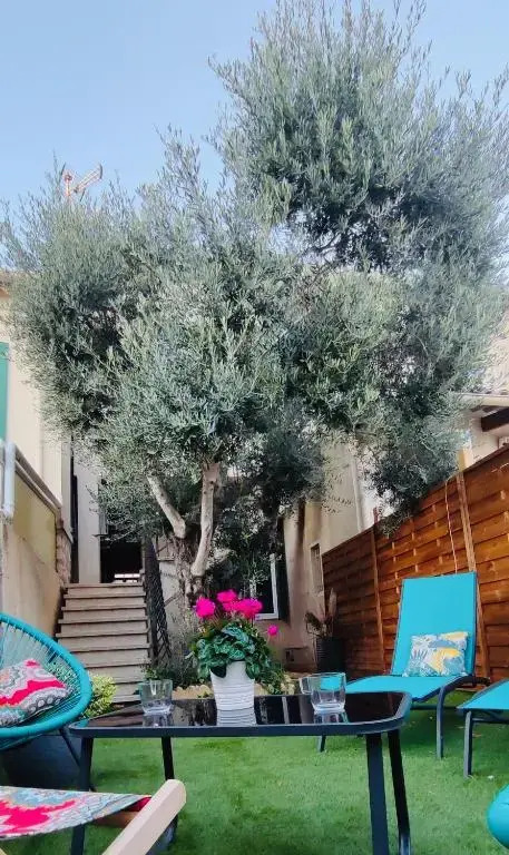 Le Jardin Arlésien