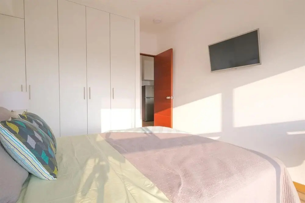 Modern 1 BR Barranco Apartment High Floor
