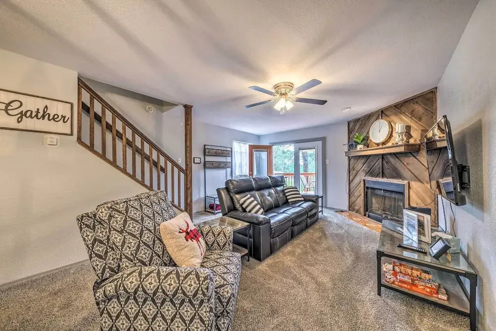Hike, Golf & Explore: Ruidoso Retreat w/ Deck!