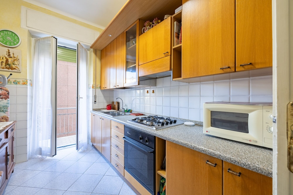 Central Square Apartment by Wonderful Italy
