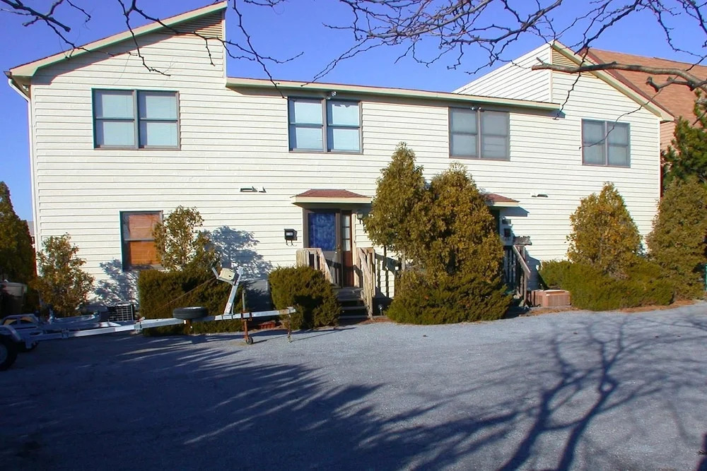 Sea Jay 616c 2 Bedroom Townhouse by RedAwning
