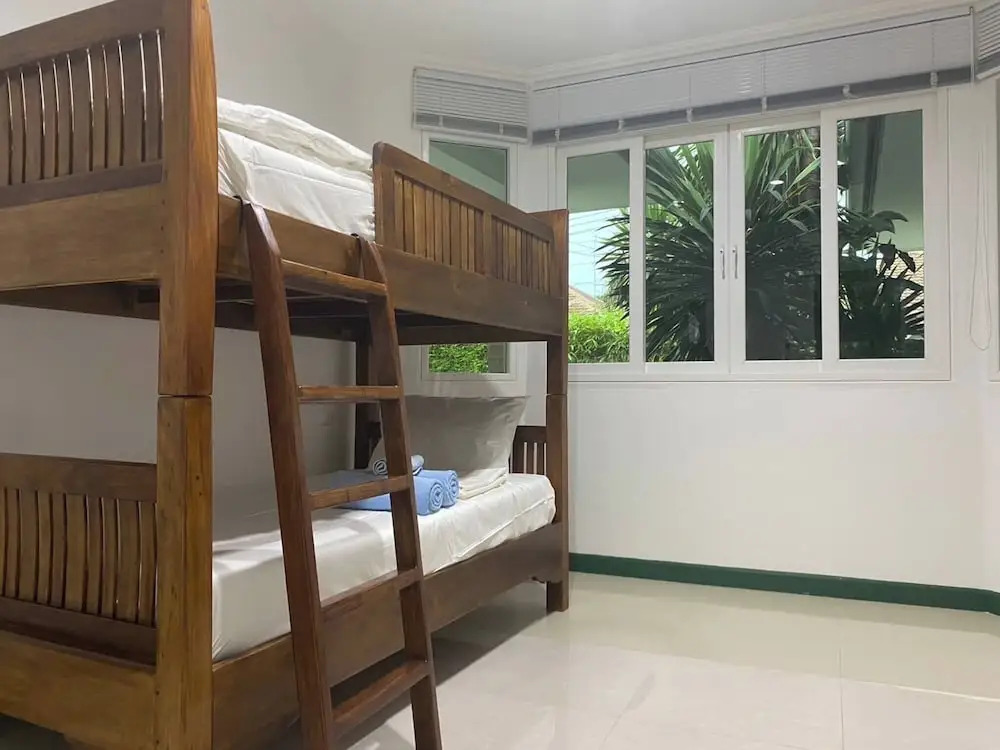 Hidden Villa Oasis Private Pool 2km to BeachMall