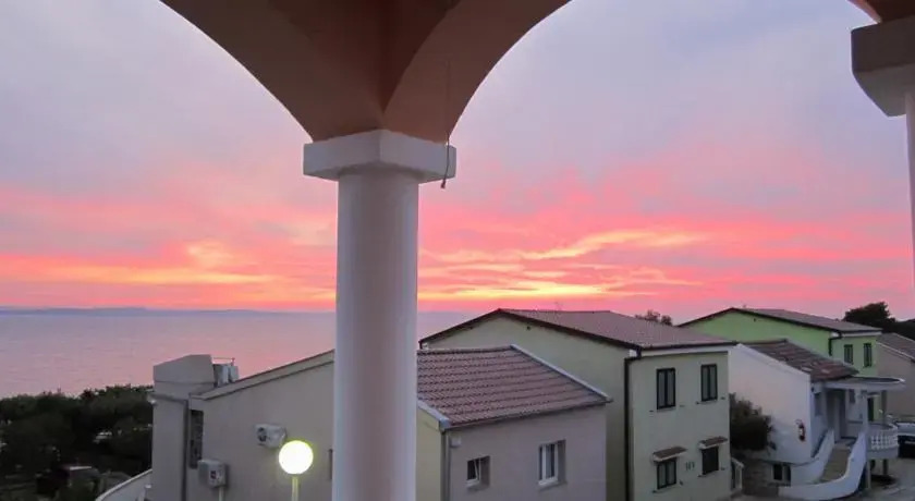 Villa Ana