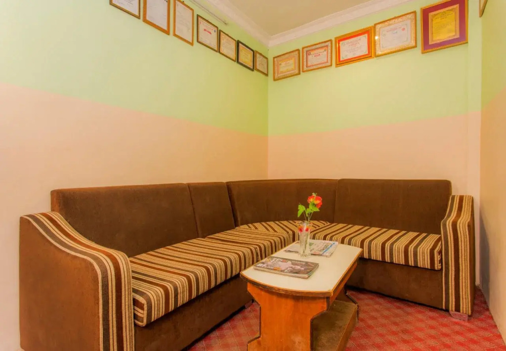 OYO 233 Waling Fulbari Guest House