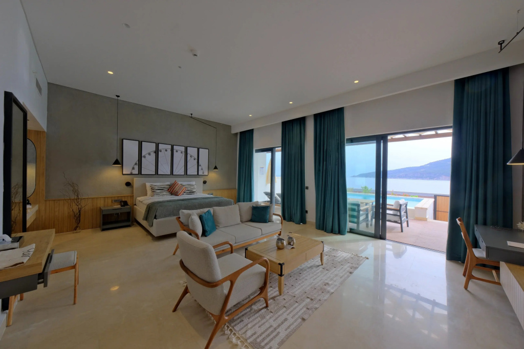 Lures Hotel