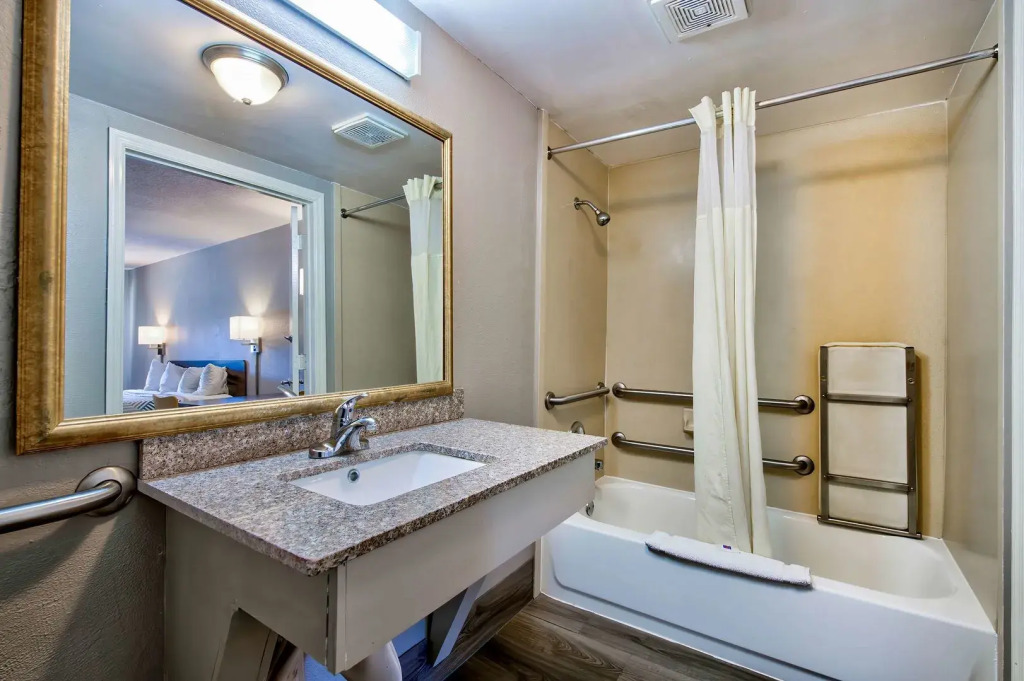 Studio 6 Birmingham, AL - Medical Center - Inverness Hwy 280