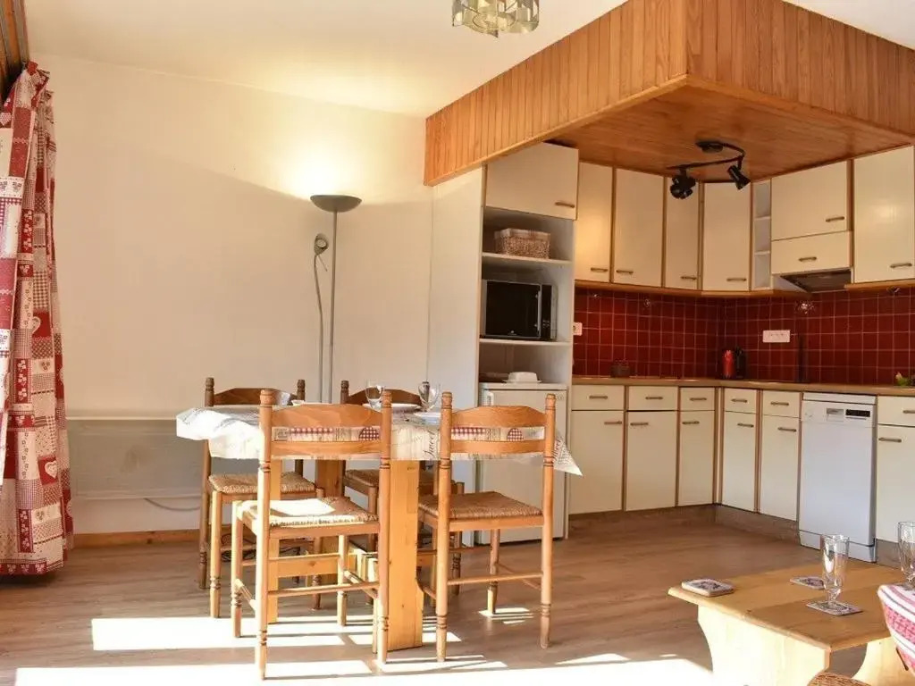 Appartement Méribel, 2 pièces, 4 personnes - FR-1-180-551