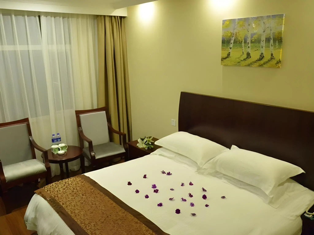 GreenTree Inn ShangHai Car Piers Studio Express Hotel