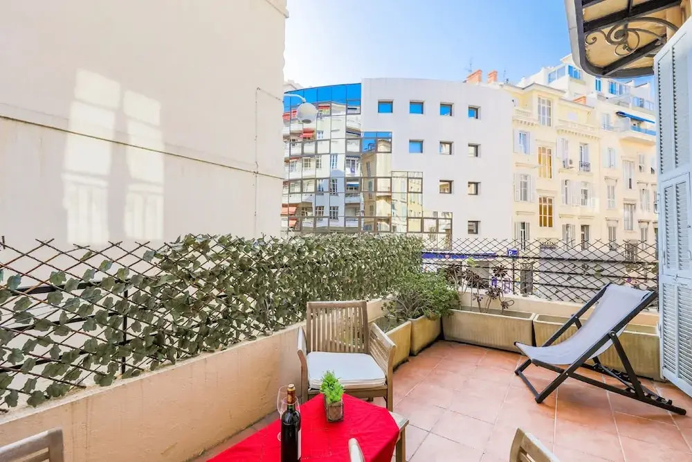 Carre D'Or Terrace AP4015