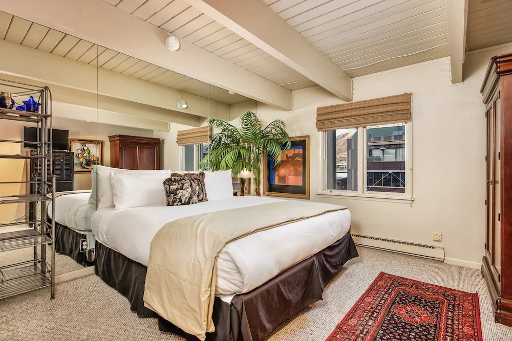 Chateau Chaumont by Snowmass Vacations