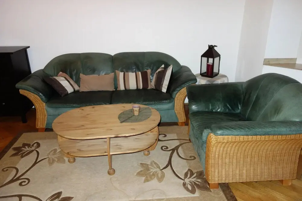 Tolstov-Hotels Large 3 1/2 Room Apartment