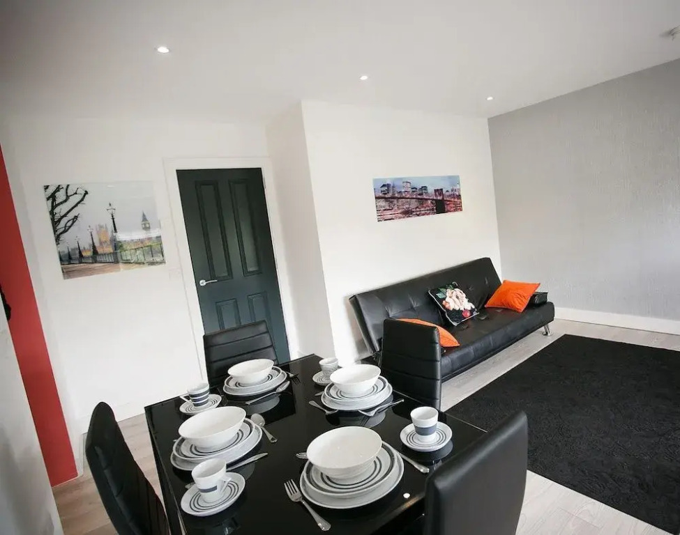 Coast & City Apartments
