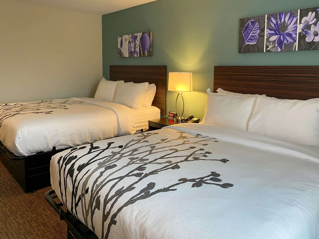 Sleep Inn Greensboro - Coliseum Area