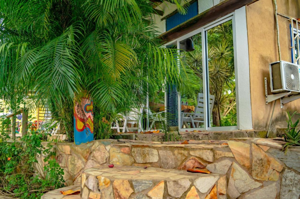 Kokrobite Gardens Restaurant and Guest House
