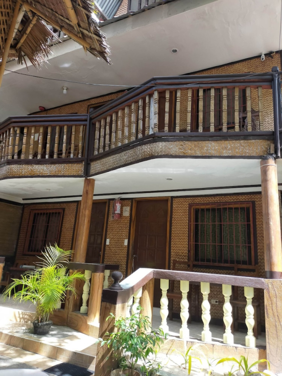 Morenos Place