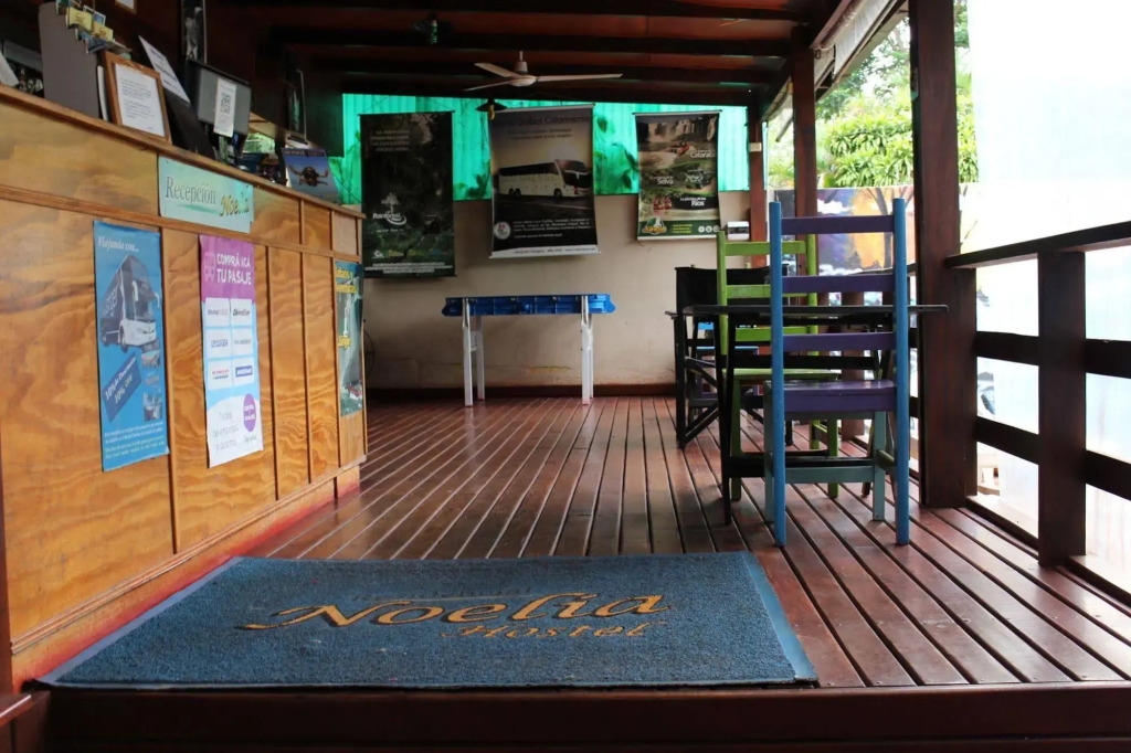 Residencial Noelia Hostel