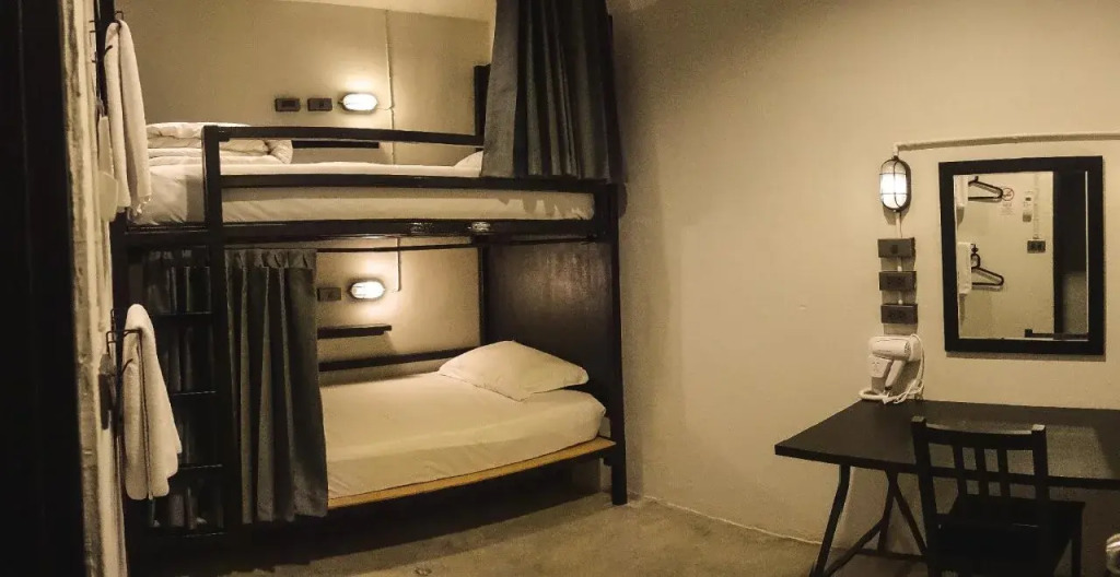 Our Secret Base - Hostel