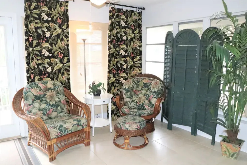 1010 Point of Rocks Road 2 Bedrooms 2 Bathrooms Duplex
