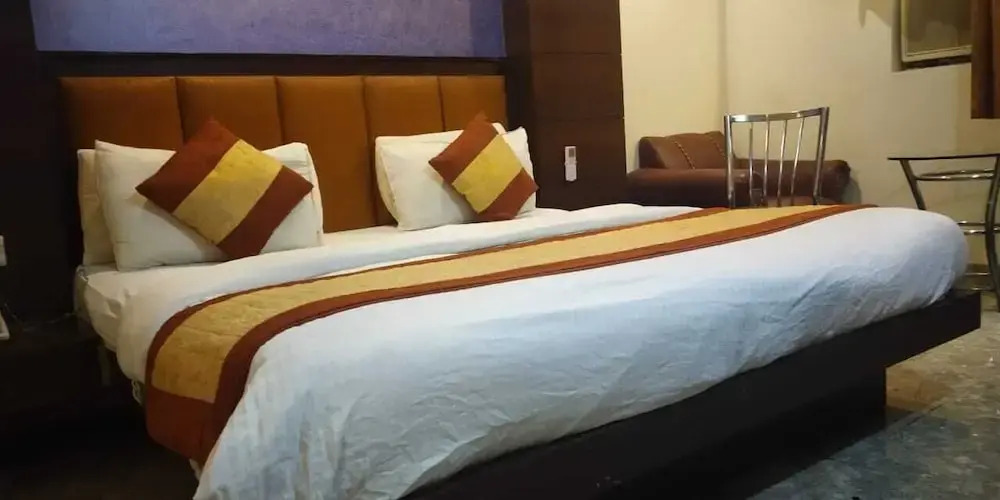 ADB Rooms Hotel Chander Palace