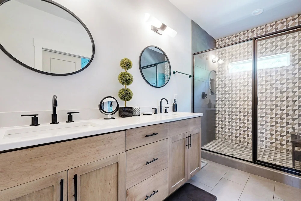 Atlanta Townhome: Walk to Mercedes-benz Stadium